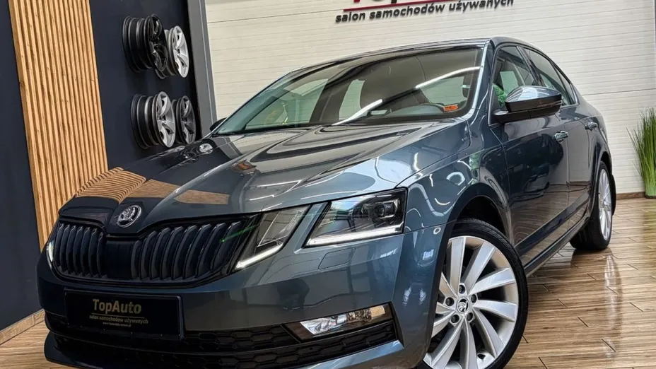 SKODA Octavia -