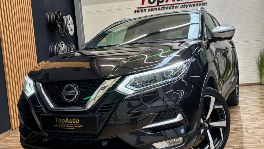 NISSAN Qashqai -