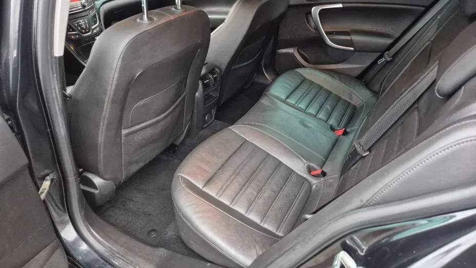 OPEL Insignia -