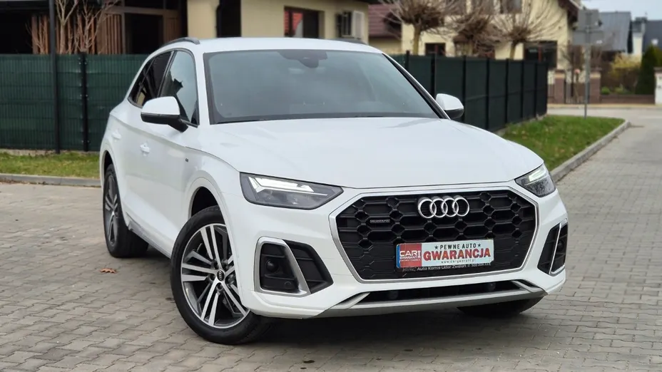 AUDI Q5 -