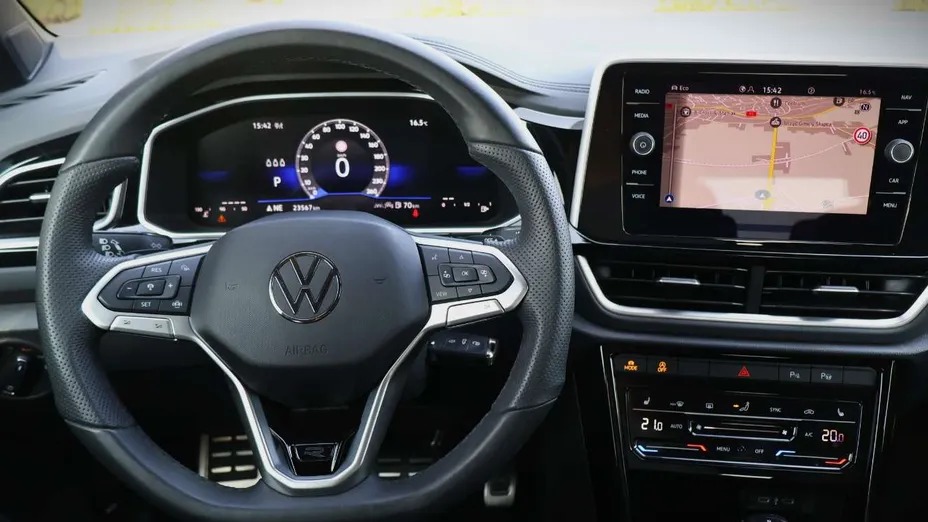 VOLKSWAGEN T-ROC -