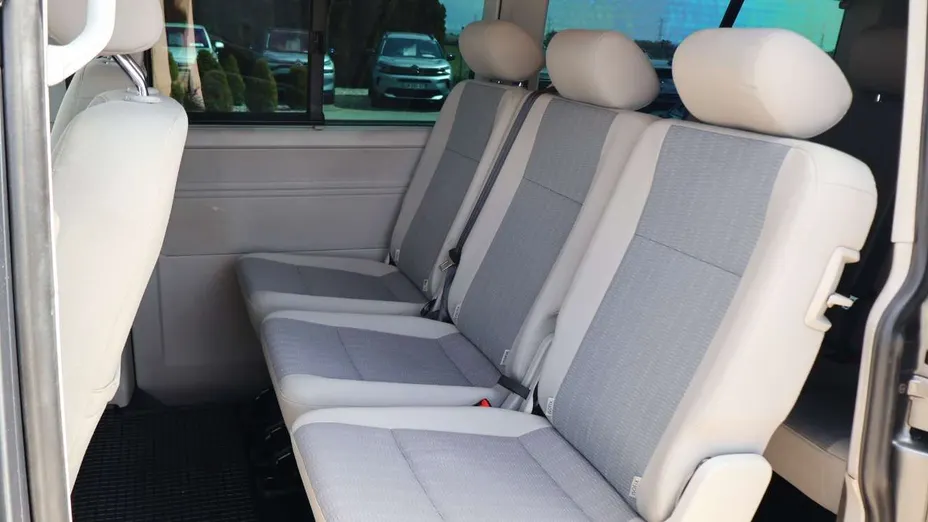 VOLKSWAGEN Caravelle -