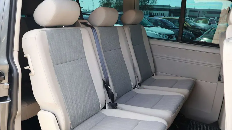 VOLKSWAGEN Caravelle -