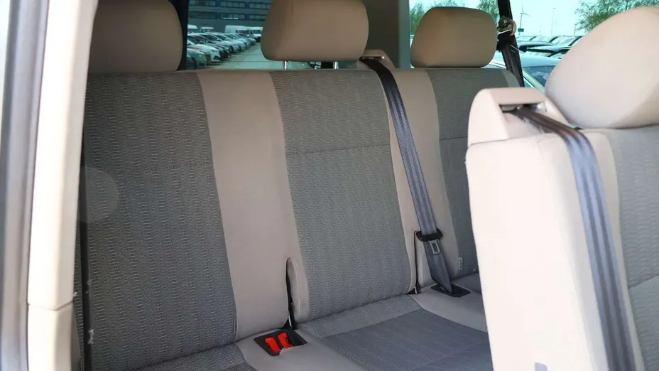 VOLKSWAGEN Caravelle -