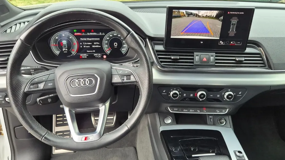 AUDI Q5 -