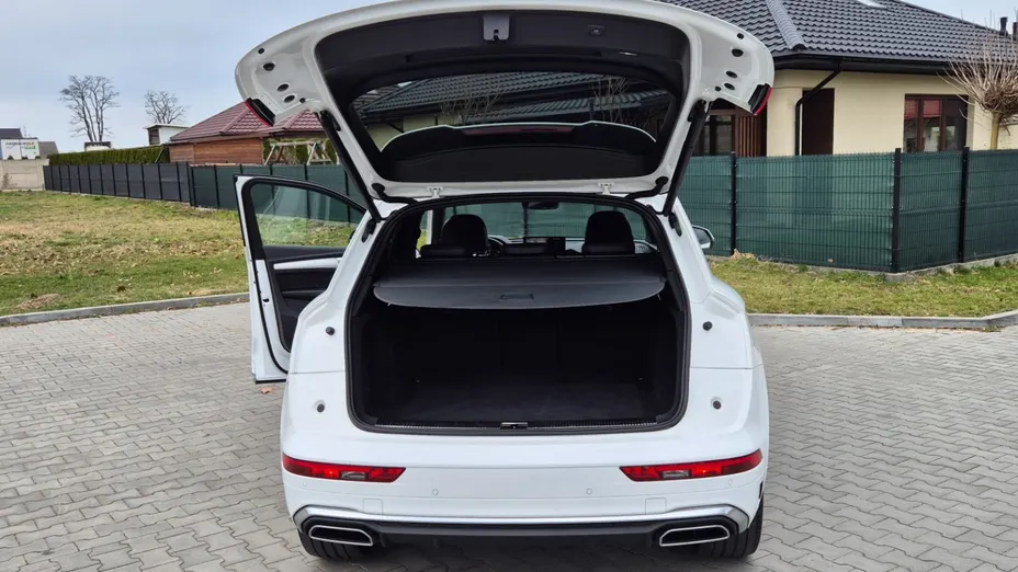 AUDI Q5 -