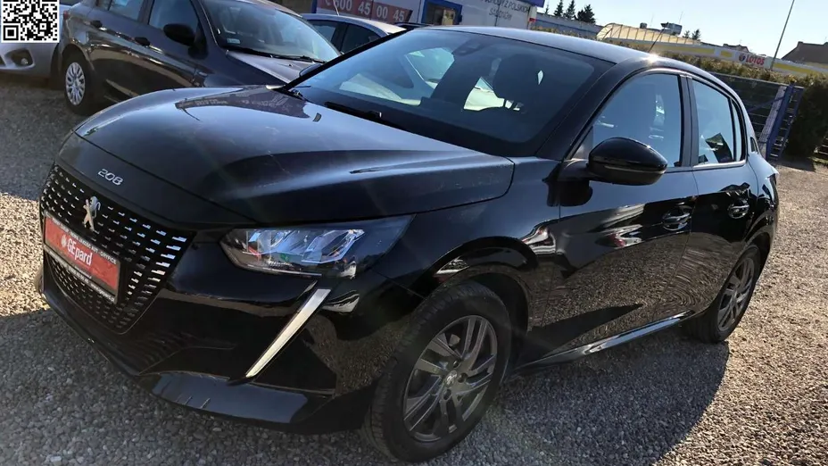 PEUGEOT 208 -
