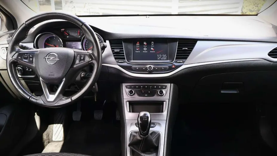 OPEL Astra -
