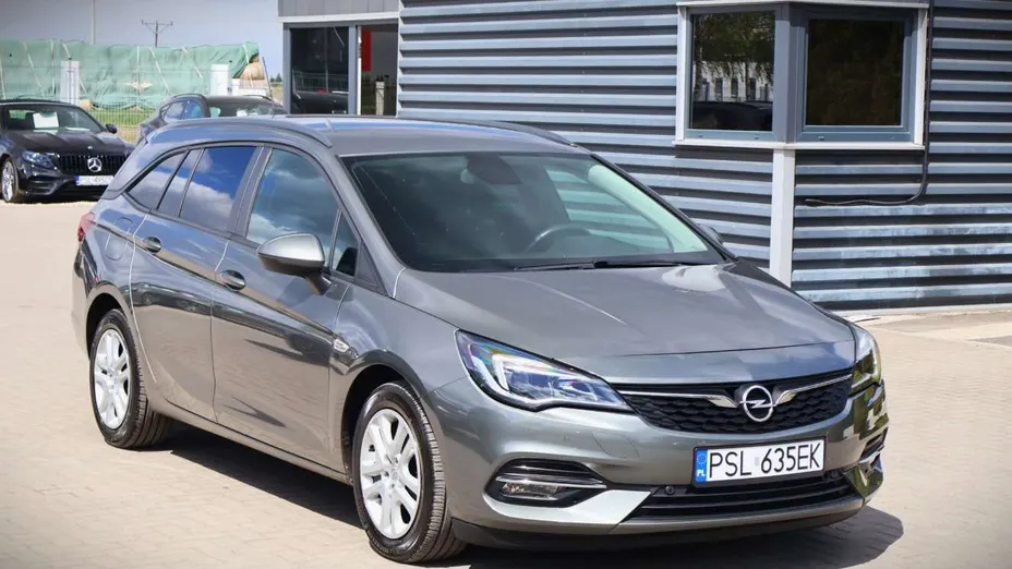 OPEL Astra -