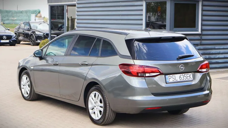 OPEL Astra -