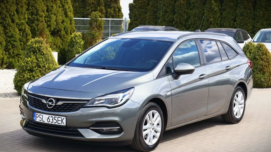 OPEL Astra -