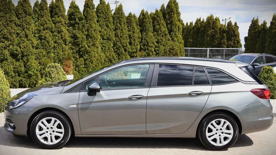OPEL Astra -