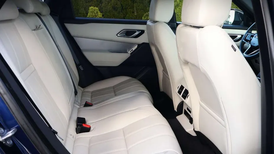LAND ROVER Range Rover Velar -