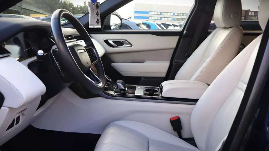 LAND ROVER Range Rover Velar -