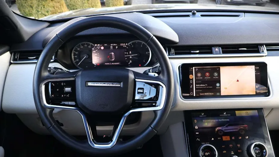 LAND ROVER Range Rover Velar -