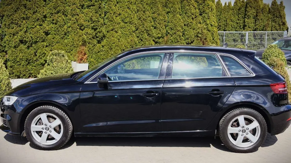 AUDI A3 Sportback -
