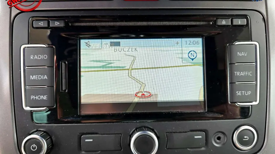 VOLKSWAGEN Tiguan -
