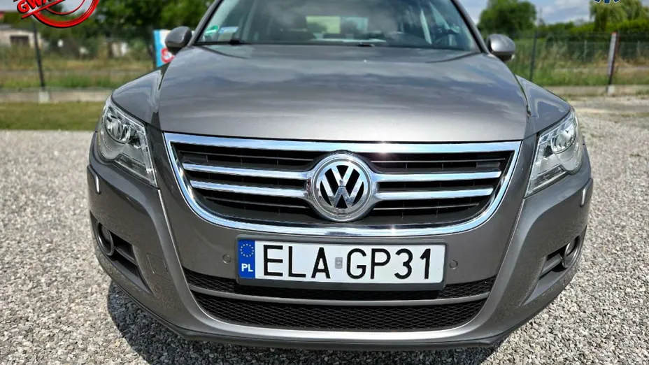 VOLKSWAGEN Tiguan -
