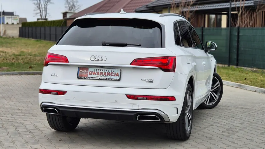 AUDI Q5 -