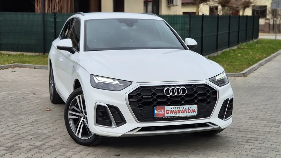AUDI Q5 -
