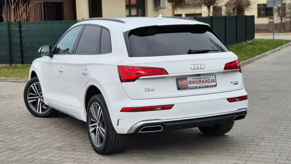 AUDI Q5 -