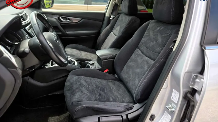 NISSAN X-Trail -