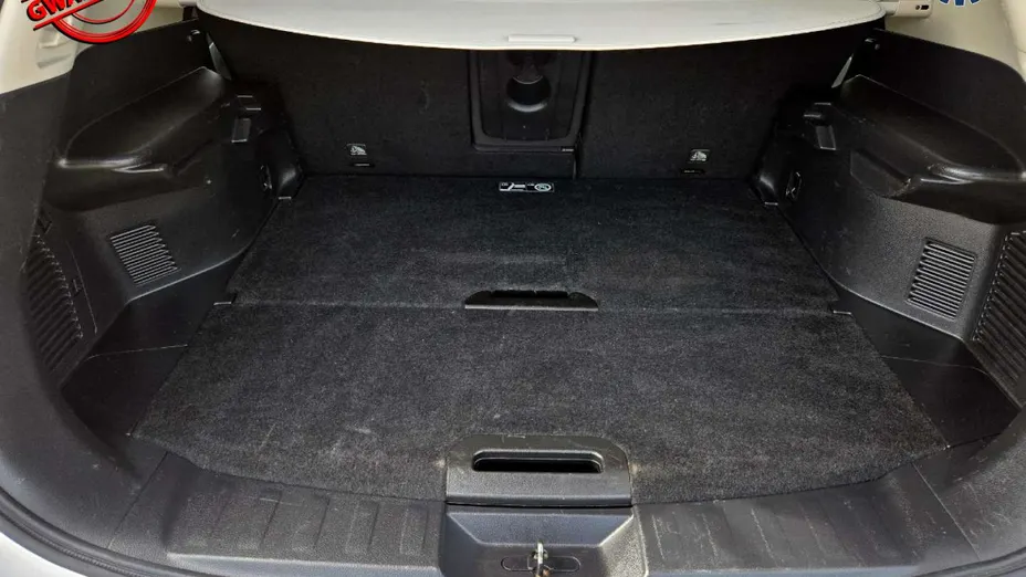 NISSAN X-Trail -