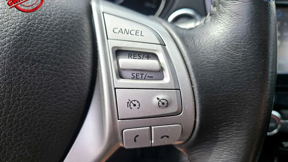 NISSAN X-Trail -