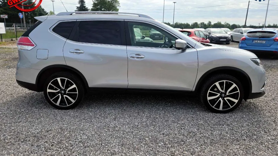 NISSAN X-Trail -