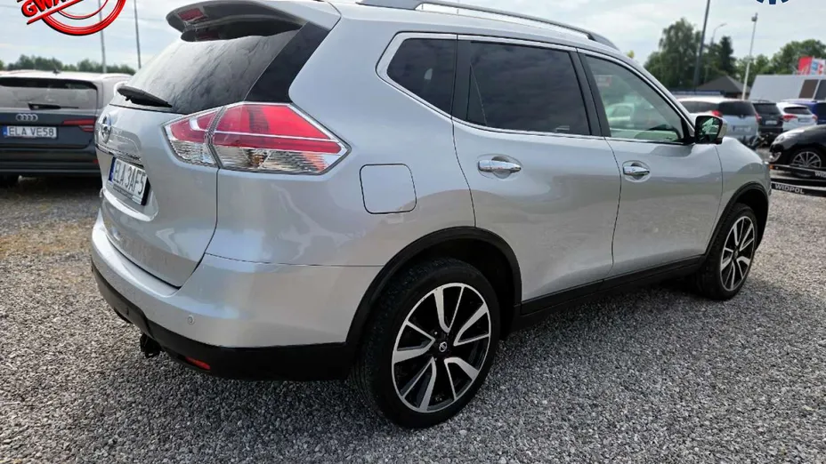 NISSAN X-Trail -