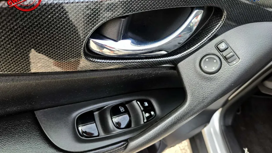 NISSAN X-Trail -
