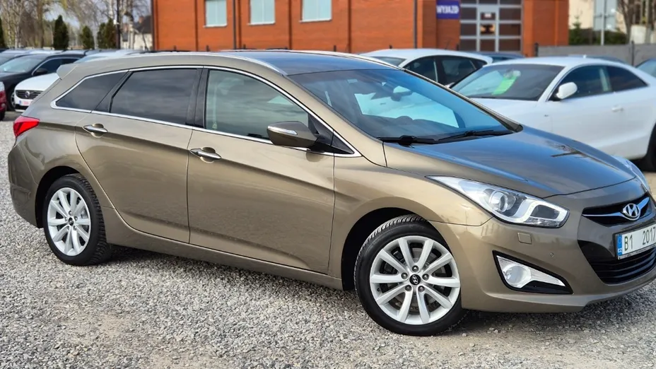 HYUNDAI i40 -