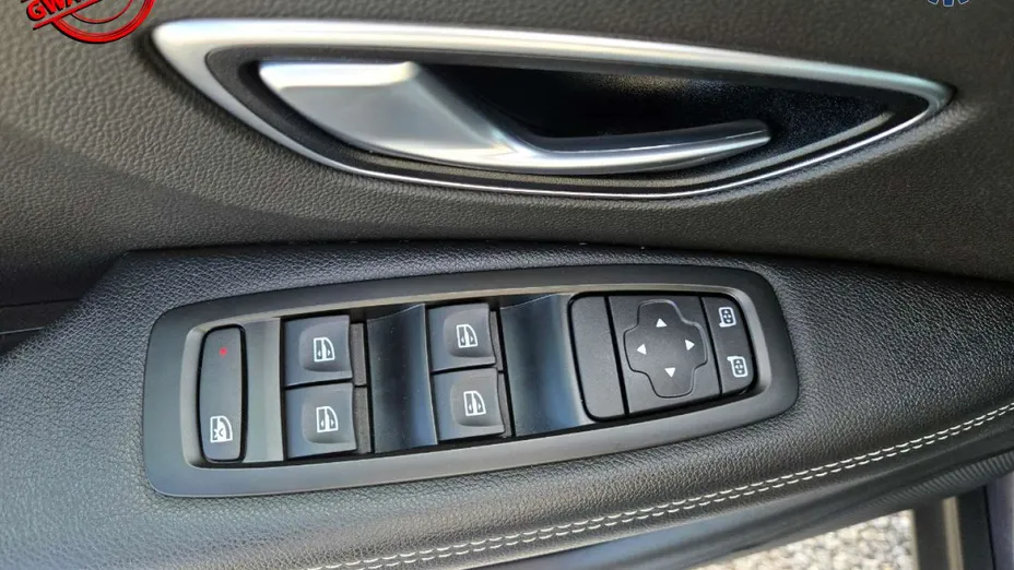 RENAULT Scenic -