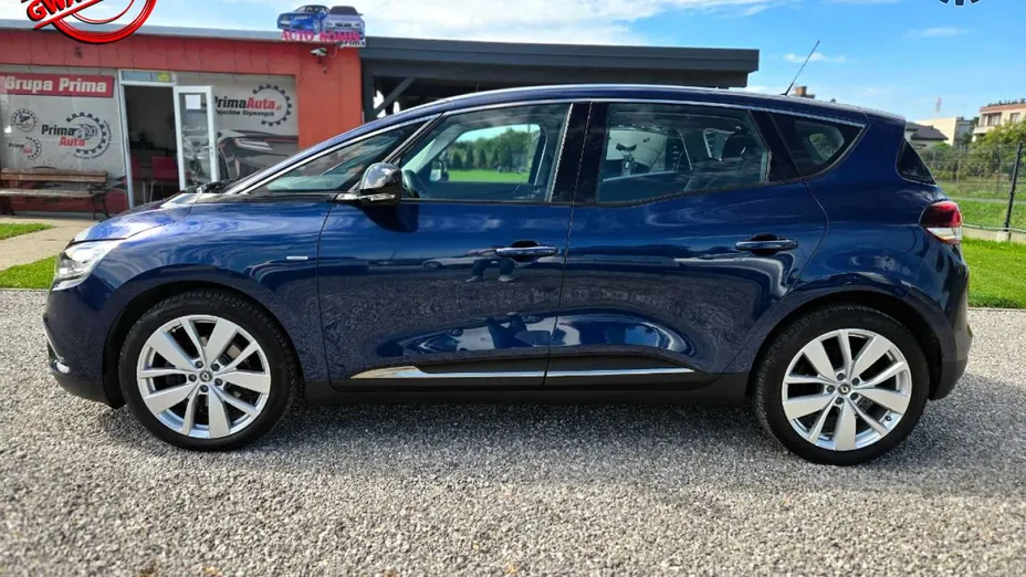 RENAULT Scenic -