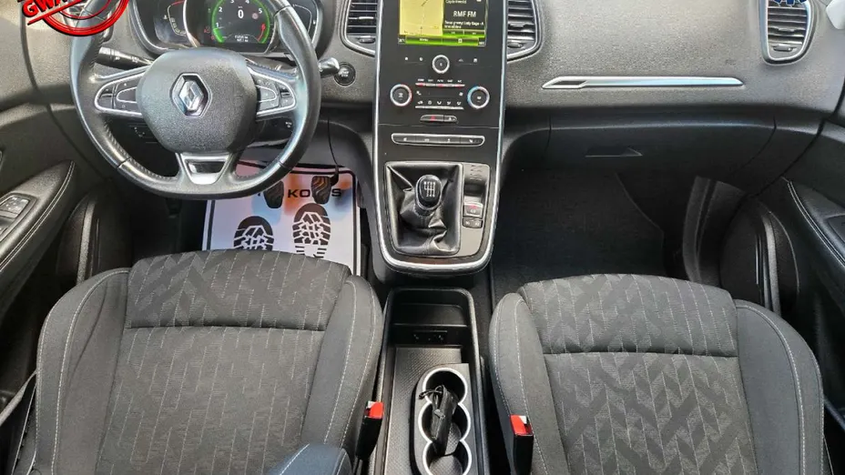 RENAULT Scenic -