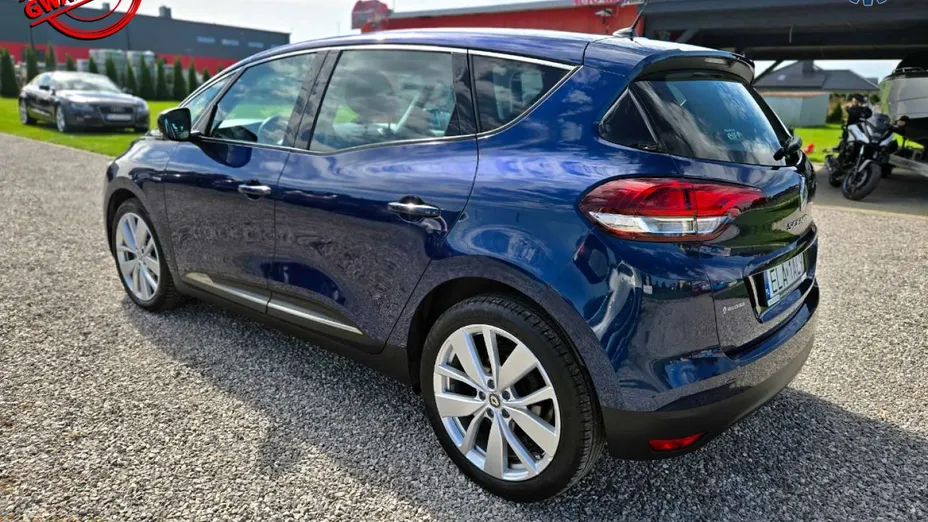 RENAULT Scenic -