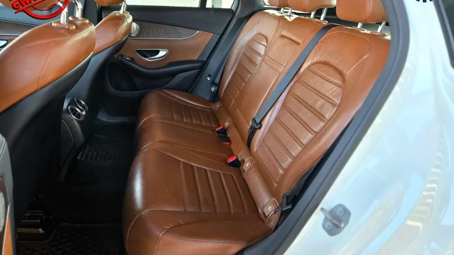 MERCEDES-BENZ GLC -