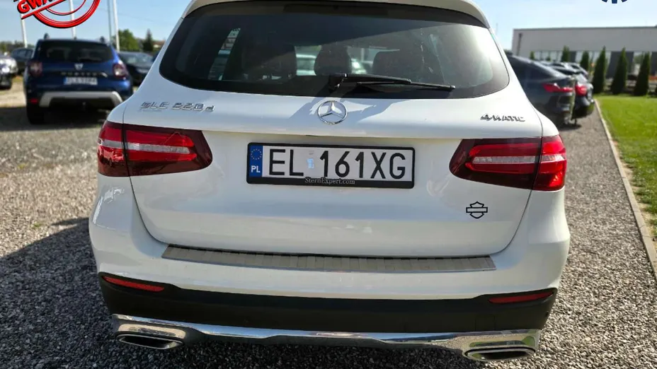 MERCEDES-BENZ GLC -
