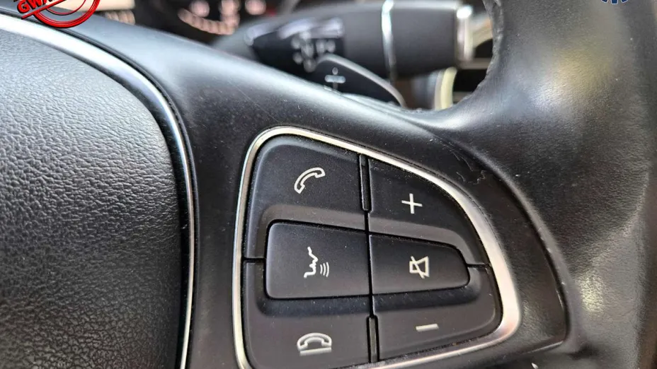 MERCEDES-BENZ GLC -