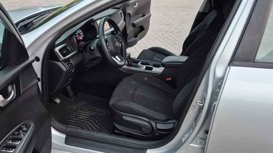 KIA Optima -