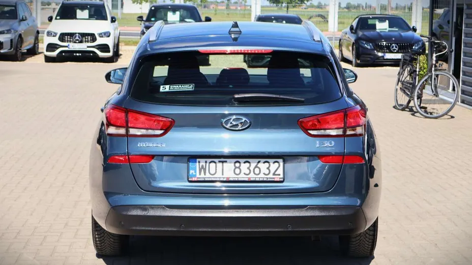 HYUNDAI i30 -