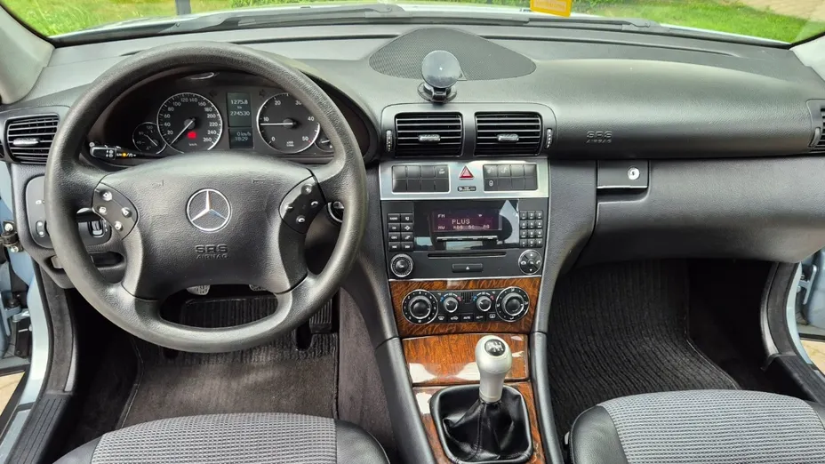 MERCEDES-BENZ C Klasa -