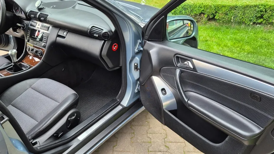 MERCEDES-BENZ C Klasa -