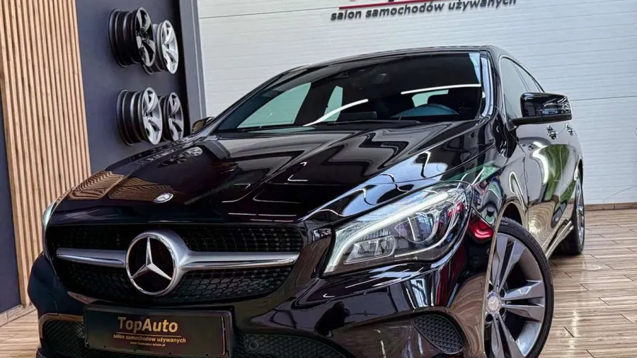 MERCEDES-BENZ CLA -