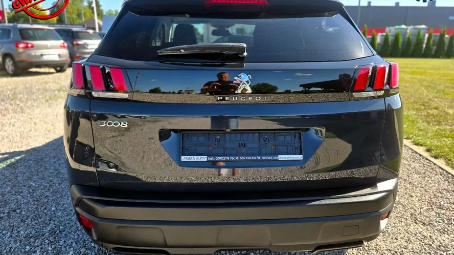 PEUGEOT 3008 -