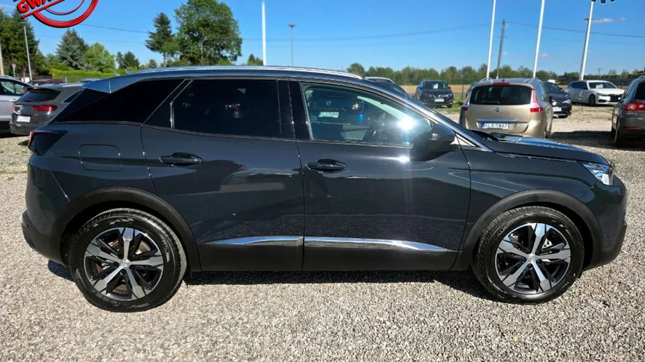 PEUGEOT 3008 -