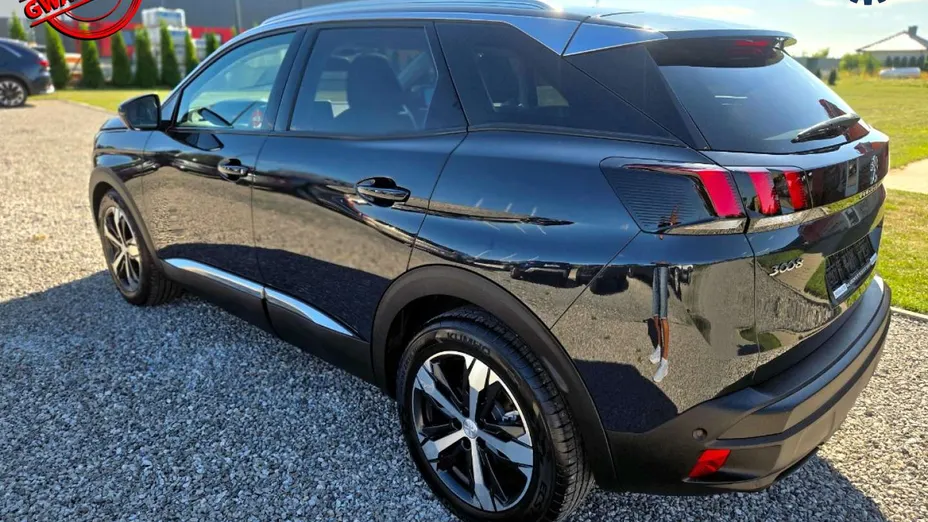 PEUGEOT 3008 -