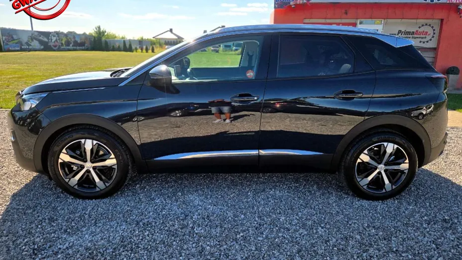 PEUGEOT 3008 -