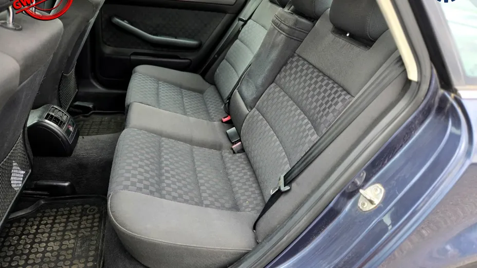 AUDI A6 -
