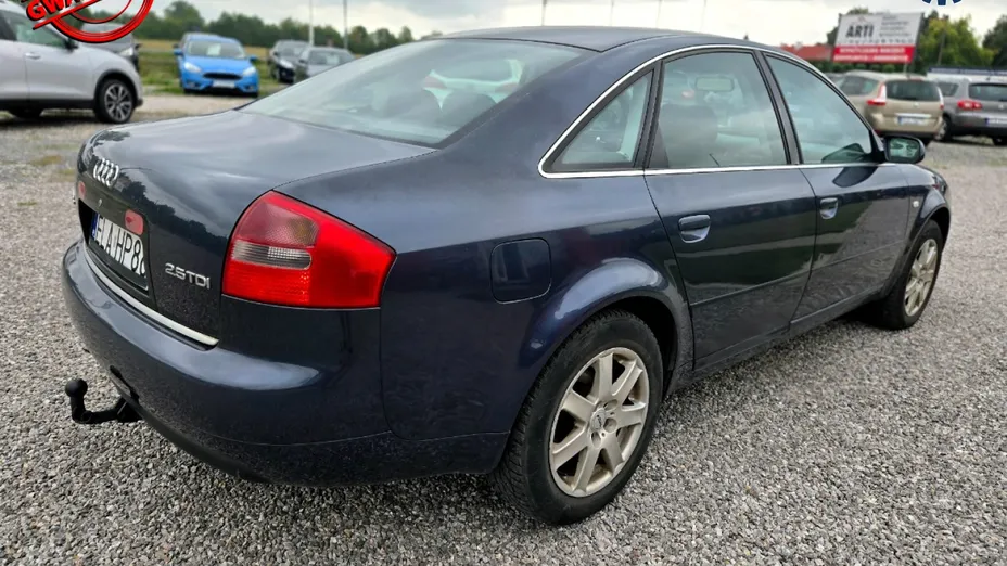AUDI A6 -
